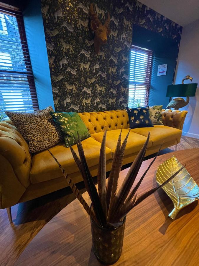 Lower Flat, Nicolson House. ポートリー エクステリア 写真